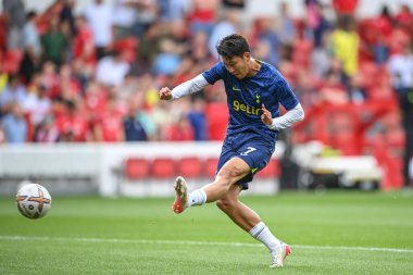Son Heung-Min #7 of Tottenham Hotspur during the pre-game warmup 