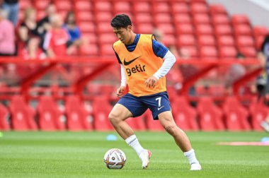 Son Heung-Min #7 of Tottenham Hotspur during the pre-game warmup 