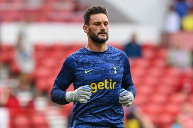 Hugo Lloris #1 of Tottenham Hotspur during the pre-game warmup 