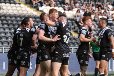 Harvey Barron #32 of Hull FC celebrates his try to make it 4-0