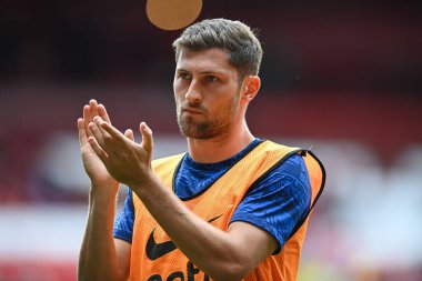 Ben Davies #33 of Tottenham Hotspur applauds the fans during the pre-game warmup