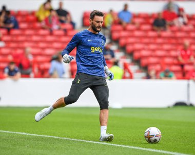 Hugo Lloris #1 of Tottenham Hotspur during the pre-game warmup