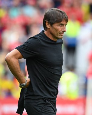 Antonio Conte manager of Tottenham Hotspurs