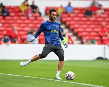 Hugo Lloris #1 of Tottenham Hotspur during the pre-game warmup