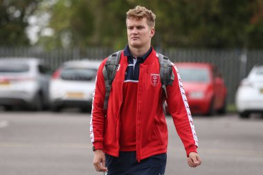 Will Tate #28 of Hull KR arrives at Sewell Group Craven Park