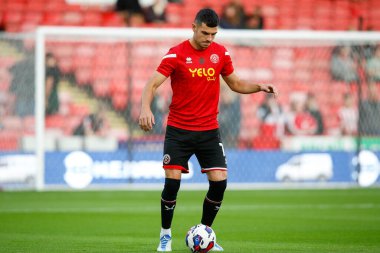 Sander Berge #8 of Sheffield United warms up before the Sky Bet Championship match Sheffield United vs Reading at Bramall Lane, Sheffield, UK, 30th August 2022