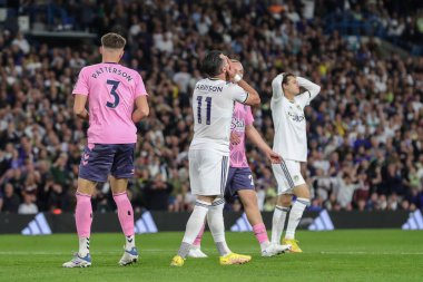 Jack Harrison #11 of Leeds United reacts after missing a chance on goal during the Premier League match Leeds United vs Everton at Elland Road in Leeds, UK, 30th August 2022