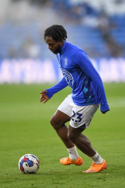 Fred Onyedinma #23 of Luton Town during the pre-game warmup 