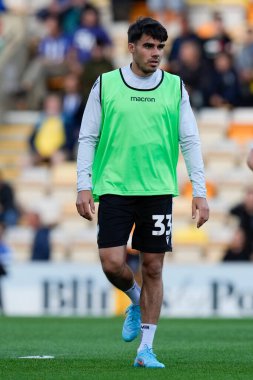 Reece James #33 of Sheffield Wednesday warms up before the game