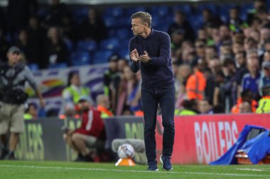 Jesse Marsch manager of Leeds United applauds his players during the Premier League match Leeds United vs Everton at Elland Road in Leeds, UK, 30th August 2022