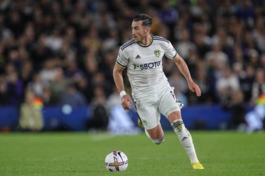 Jack Harrison #11 of Leeds United breaks with the ball during the Premier League match Leeds United vs Everton at Elland Road in Leeds, UK, 30th August 2022