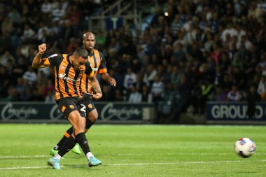 Tyler Smith #22 of Hull City scores to make it 3-1