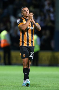 Tyler Smith #22 of Hull City acknowledges the fans at the final whistle 