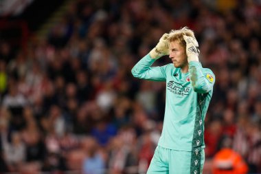 Joe Lumley #1 of Reading reacts during the Sky Bet Championship match Sheffield United vs Reading at Bramall Lane, Sheffield, UK, 30th August 2022