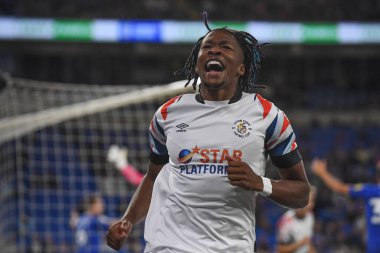 Gabriel Osho #32 of Luton Town celebrates his goal to make it 0-2