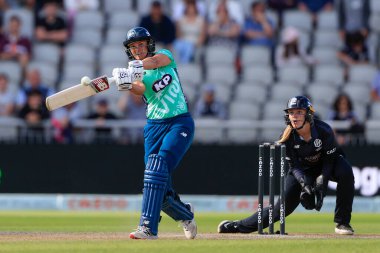 Suzie Bates of Oval Invincibles on her way to 79 not out