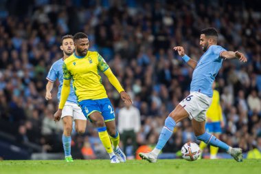 Emmanuel Dennis #25 of Nottingham Forest goes on the attack for Forest