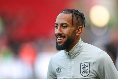 Sorba Thomas #7 of Huddersfield Town during the pre-game warm up