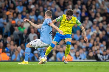 Neco Williams #7 of Nottingham Forest goes on the attack for Forest