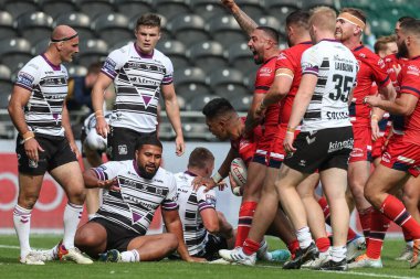 Albert Vete #8 of Hull KR goes over for a try during the Betfred Super League match Hull FC vs Hull KR at MKM Stadium, Hull, United Kingdom, 3rd September 202