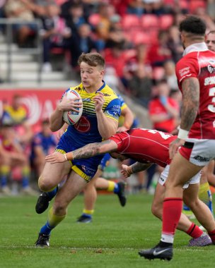 Luke Thomas #38 of Warrington Wolves during the Betfred Super League match Salford Red Devils vs Warrington Wolves at AJ Bell Stadium, Eccles, United Kingdom, 3rd September 202