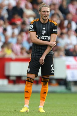 Luke Ayling #2 of Leeds United during the Premier League match Brentford vs Leeds United at Brentford Community Stadium, London, United Kingdom, 3rd September 202