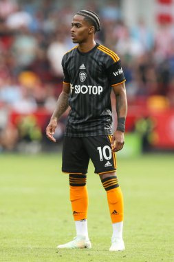 Crysencio Summerville #10 of Leeds United during the Premier League match Brentford vs Leeds United at Brentford Community Stadium, London, United Kingdom, 3rd September 202