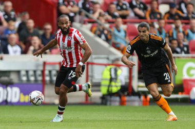 Bryan Mbeumo #19 of Brentford on the ball during the Premier League match Brentford vs Leeds United at Brentford Community Stadium, London, United Kingdom, 3rd September 202