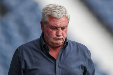 Steve Bruce manager of West Bromwich Albion arrives at the game ahead of the Sky Bet Championship match West Bromwich Albion vs Burnley at The Hawthorns, West Bromwich, United Kingdom, 2nd September 202