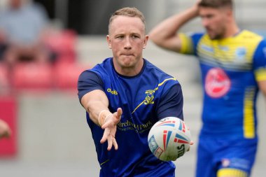 Jason Clark #14 of Warrington Wolves warms up before his final game in the Betfred Super League match Salford Red Devils vs Warrington Wolves at AJ Bell Stadium, Eccles, United Kingdom, 3rd September 202