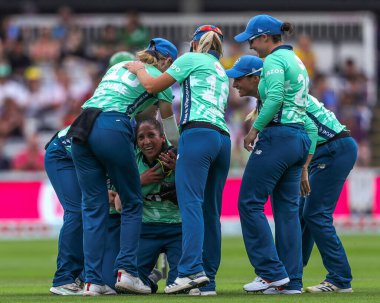 Oval Invinciples' Shabnim celebrates after dismissing Southern Brave's Danni Wyatt with teammates during the The Hundred Women's Final Oval Invincibles Women vs Southern Brave Women at The Kia Oval, London, United Kingdom, 3rd September 202