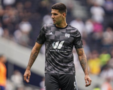 Aleksandar Mitrovi #9 of Fulham during the pre-game warmup before the Premier League match Tottenham Hotspur vs Fulham at Tottenham Hotspur Stadium, London, United Kingdom, 3rd September 2022