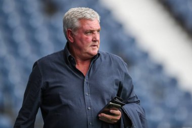 Steve Bruce manager of West Bromwich Albion arrives at the game ahead of the Sky Bet Championship match West Bromwich Albion vs Burnley at The Hawthorns, West Bromwich, United Kingdom, 2nd September 202