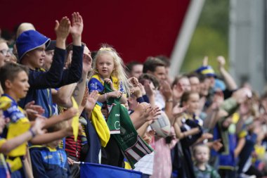 Warrington Wolves fans cheer on their side during the Betfred Super League match Salford Red Devils vs Warrington Wolves at AJ Bell Stadium, Eccles, United Kingdom, 3rd September 202