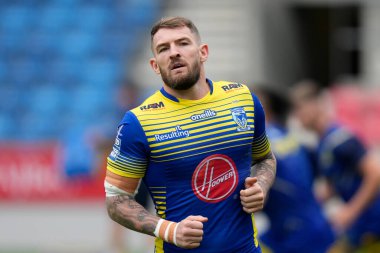 Daryl Clark #9 of Warrington Wolves warms up before the Betfred Super League match Salford Red Devils vs Warrington Wolves at AJ Bell Stadium, Eccles, United Kingdom, 3rd September 202