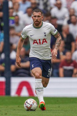 Pierre-Emile Hjbjerg #5 of Tottenham Hotspur in action during the Premier League match Tottenham Hotspur vs Fulham at Tottenham Hotspur Stadium, London, United Kingdom, 3rd September 2022