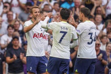 Harry Kane #10 of Tottenham Hotspur celebrates his goal to make it 2-0 with Son Heung-Min #7 of Tottenham Hotspur during the Premier League match Tottenham Hotspur vs Fulham at Tottenham Hotspur Stadium, London, United Kingdom, 3rd September 202