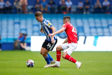 George Byers #14 of Sheffield Wednesday and Jack Aitchison #27 of Barnsleyduring the Sky Bet League 1 match Sheffield Wednesday vs Barnsley at Hillsborough, Sheffield, United Kingdom, 3rd September 202
