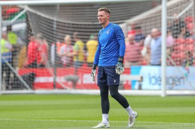 Dean Henderson #1 of Nottingham Forest during the pre-game warm up ahead of the Premier League match Nottingham Forest vs Bournemouth at City Ground, Nottingham, United Kingdom, 3rd September 202