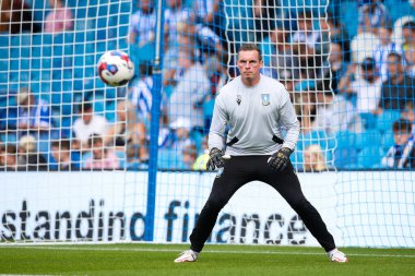 David Stockdale #31 of Sheffield Wednesday warms up before the Sky Bet League 1 match Sheffield Wednesday vs Barnsley at Hillsborough, Sheffield, United Kingdom, 3rd September 202