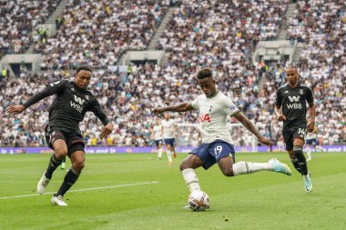 Ryan Sessegnon #19 of Tottenham Hotspur crosses the ball during the Premier League match Tottenham Hotspur vs Fulham at Tottenham Hotspur Stadium, London, United Kingdom, 3rd September 202