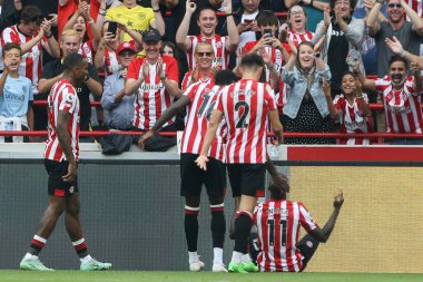 Yoane Wissa #11 of Brentford celebrates his goal to make it 5-2 during the Premier League match Brentford vs Leeds United at Brentford Community Stadium, London, United Kingdom, 3rd September 202
