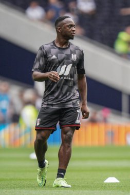 Neeskens Kebano #7 of Fulham during the pre-game warmup before the Premier League match Tottenham Hotspur vs Fulham at Tottenham Hotspur Stadium, London, United Kingdom, 3rd September 202