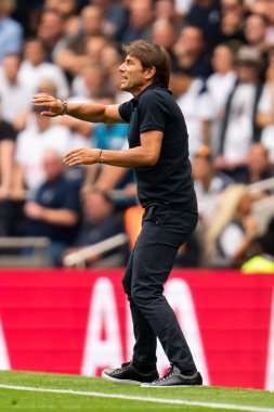 Antonio Conte Manager of Tottenham Hotspur during the Premier League match Tottenham Hotspur vs Fulham at Tottenham Hotspur Stadium, London, United Kingdom, 3rd September 202
