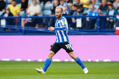 Barry Bannan #10 of Sheffield Wednesday during the Sky Bet League 1 match Sheffield Wednesday vs Barnsley at Hillsborough, Sheffield, United Kingdom, 3rd September 202
