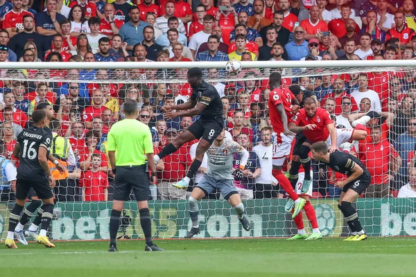 Cheikhou Kouyate Nottingham Forest Scores Goal Make Premier League Match — Stok fotoğraf