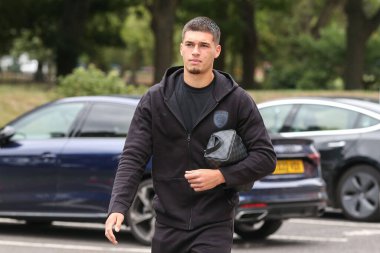 New signing Xavier Simons arrives before the Sky Bet Championship match Hull City vs Sheffield United at MKM Stadium, Hull, United Kingdom, 4th September 202