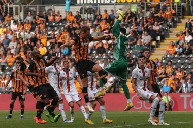 Sean McLoughlin #17 of Hull City challenges for the ball during the Sky Bet Championship match Hull City vs Sheffield United at MKM Stadium, Hull, United Kingdom, 4th September 202