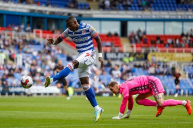 during the Sky Bet Championship match Reading vs Stoke City at Select Car Leasing Stadium, Reading, United Kingdom, 4th September 202