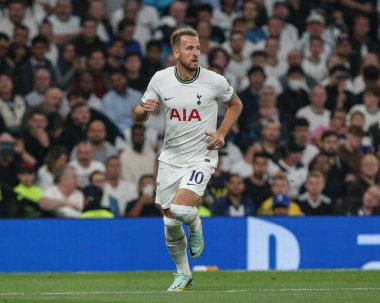 Tottenham Hotspur 'dan Harry Kane # 10 UEFA Şampiyonlar Ligi maçında Tottenham Hotspur Marsilya' ya karşı Tottenham Hotspur Stadyumu, Londra, İngiltere, 7 Eylül 202